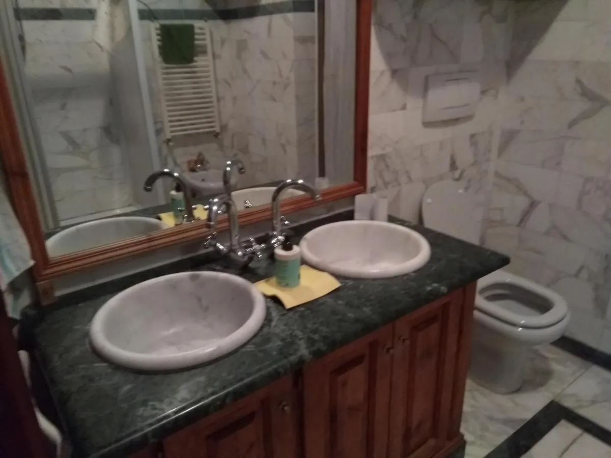Casa Mare E Monti Apartment Massa